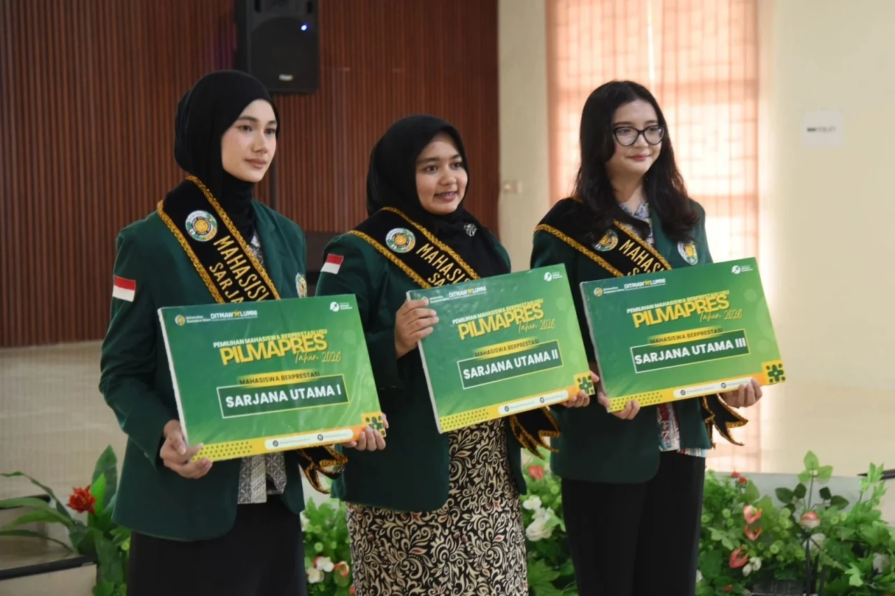 Siswa berprestasi di kampus